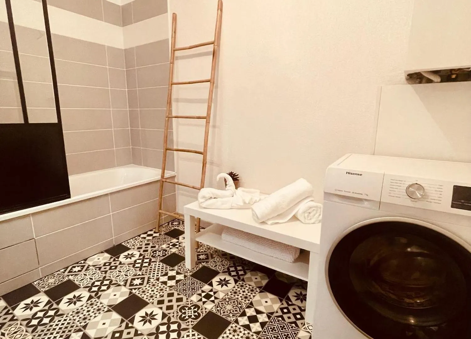 Apartmán Appartement 2 Chambres Cosy Proche Aeroport Et Meett Au Pied Du Tram Blagnac